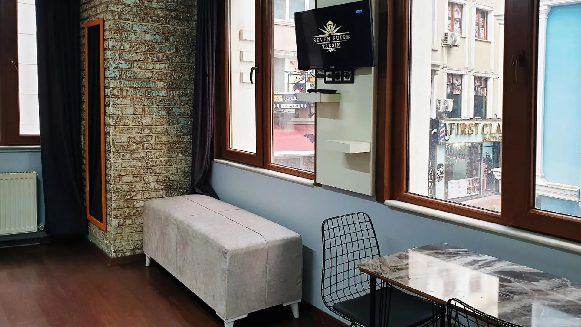 Seven Suite Taksim Istanbul 2*,